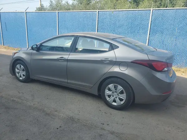 5NPDH4AE1GH727429 2016 HYUNDAI ELANTRA - Image 2