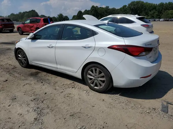 5NPDH4AE1GH728158 2016 HYUNDAI ELANTRA - Image 2