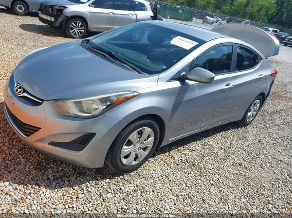 5NPDH4AE1GH729018 2016 HYUNDAI ELANTRA - Image 2
