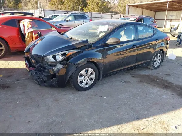 5NPDH4AE1GH729617 2016 HYUNDAI ELANTRA - Image 2