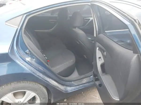 5NPDH4AE1GH730234 2016 HYUNDAI ELANTRA - Image 8