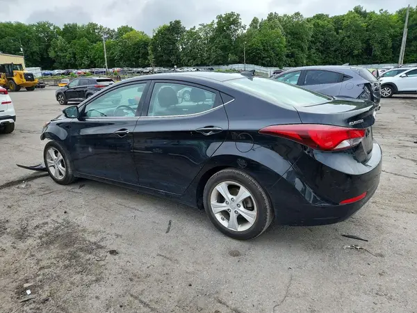 5NPDH4AE1GH731061 2016 HYUNDAI ELANTRA - Image 2