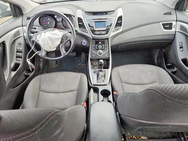 5NPDH4AE1GH731061 2016 HYUNDAI ELANTRA - Image 8