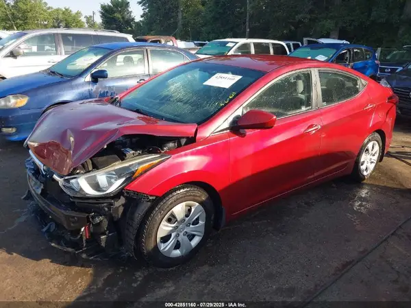 5NPDH4AE1GH733179 2016 HYUNDAI ELANTRA - Image 2