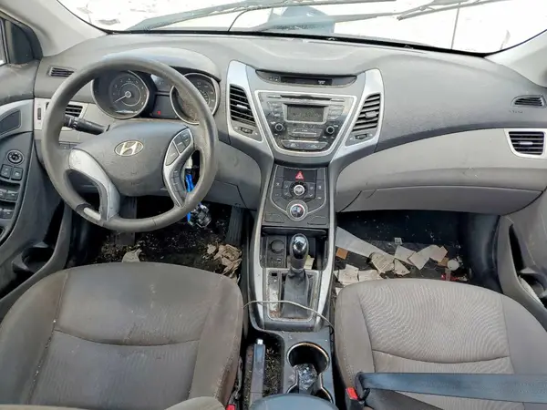 5NPDH4AE1GH735076 2016 HYUNDAI ELANTRA - Image 8