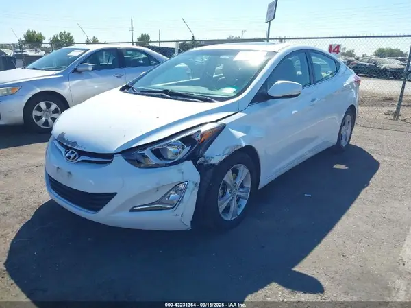 5NPDH4AE1GH735515 2016 HYUNDAI ELANTRA - Image 2