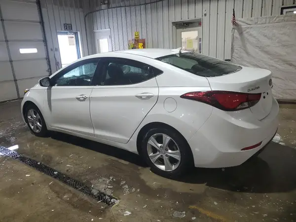 5NPDH4AE1GH735983 2016 HYUNDAI ELANTRA - Image 2