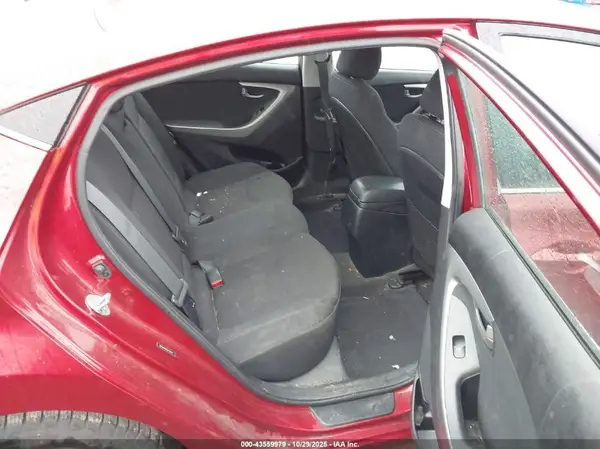 5NPDH4AE1GH736101 2016 HYUNDAI ELANTRA - Image 8