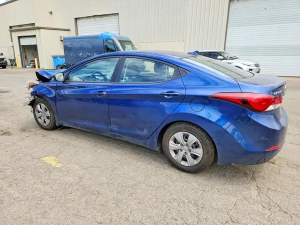 5NPDH4AE1GH736535 2016 HYUNDAI ELANTRA - Image 2