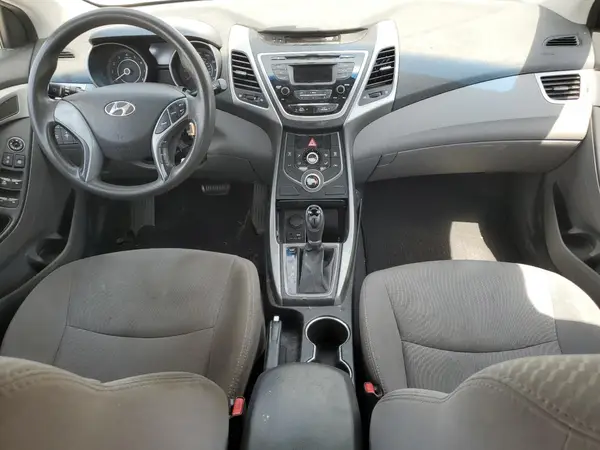 5NPDH4AE1GH736633 2016 HYUNDAI ELANTRA - Image 8
