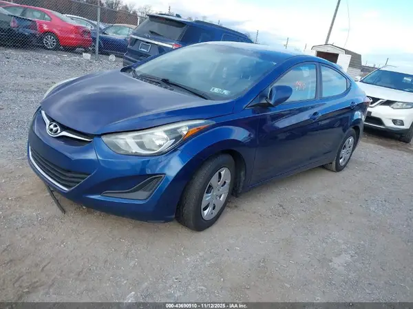5NPDH4AE1GH737202 2016 HYUNDAI ELANTRA - Image 2