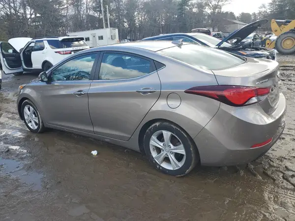 5NPDH4AE1GH737393 2016 HYUNDAI ELANTRA - Image 2