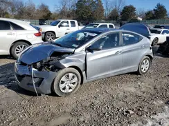 5NPDH4AE1GH737619 2016 HYUNDAI ELANTRA
