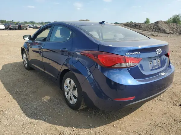 5NPDH4AE1GH738818 2016 HYUNDAI ELANTRA - Image 2