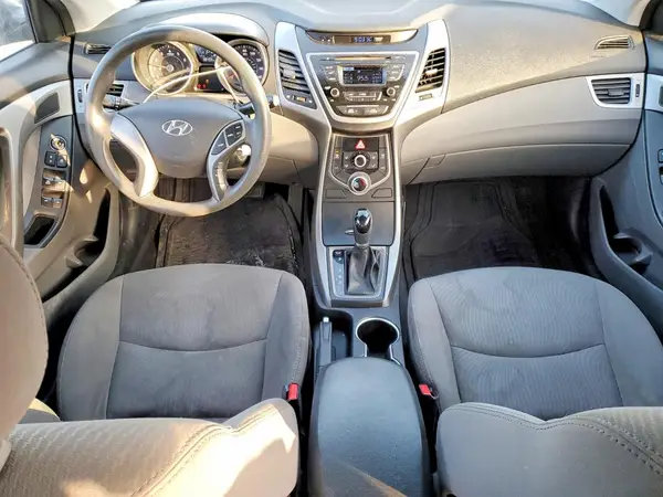5NPDH4AE1GH739192 2016 HYUNDAI ELANTRA - Image 8