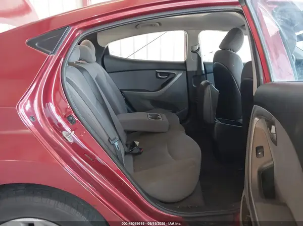 5NPDH4AE1GH739581 2016 HYUNDAI ELANTRA - Image 8