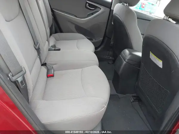 5NPDH4AE1GH739953 2016 HYUNDAI ELANTRA - Image 8