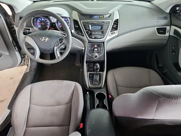 5NPDH4AE1GH740200 2016 HYUNDAI ELANTRA - Image 8
