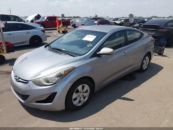 5NPDH4AE1GH740228 2016 HYUNDAI ELANTRA - Image 2