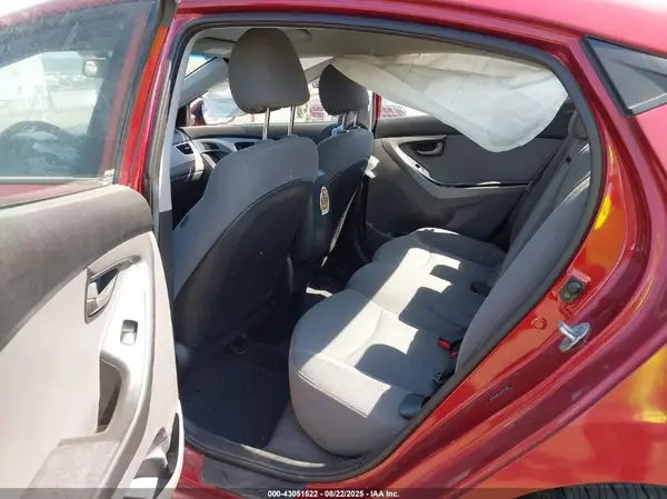 5NPDH4AE1GH741198 2016 HYUNDAI ELANTRA - Image 8