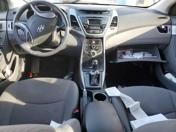 5NPDH4AE1GH741685 2016 HYUNDAI ELANTRA - Image 8