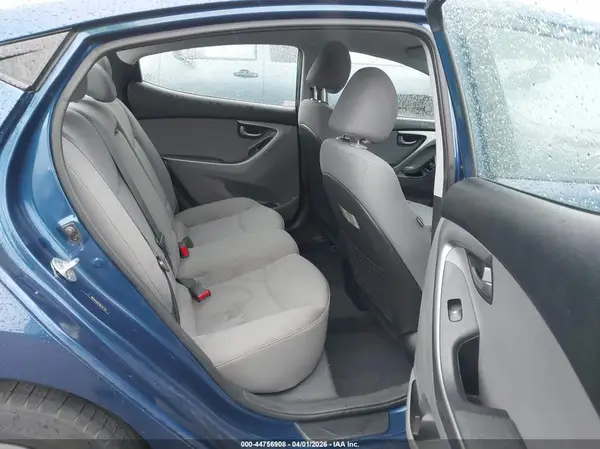 5NPDH4AE1GH741718 2016 HYUNDAI ELANTRA - Image 8