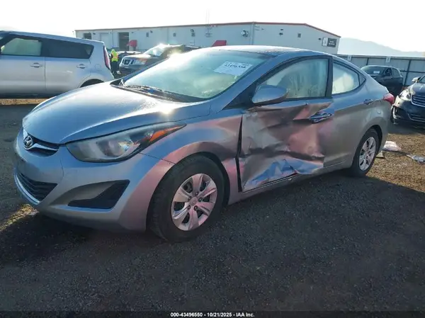 5NPDH4AE1GH743078 2016 HYUNDAI ELANTRA - Image 2
