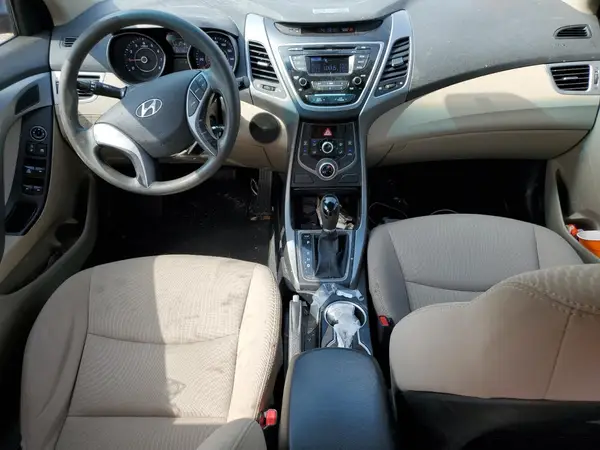 5NPDH4AE1GH745106 2016 HYUNDAI ELANTRA - Image 8