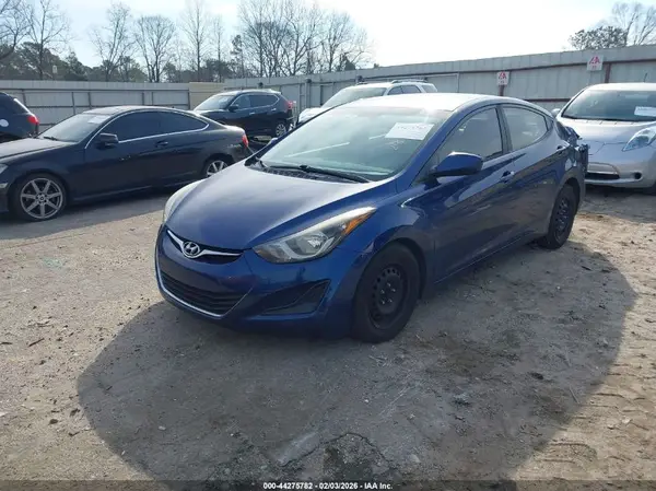 5NPDH4AE1GH746630 2016 HYUNDAI ELANTRA - Image 2