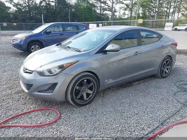 5NPDH4AE1GH747910 2016 HYUNDAI ELANTRA - Image 2