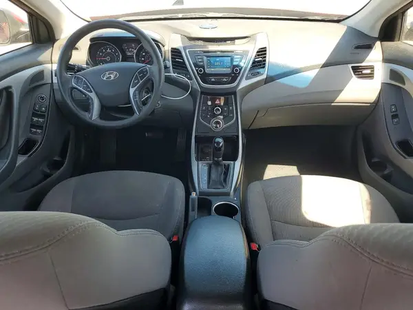 5NPDH4AE1GH748362 2016 HYUNDAI ELANTRA - Image 8