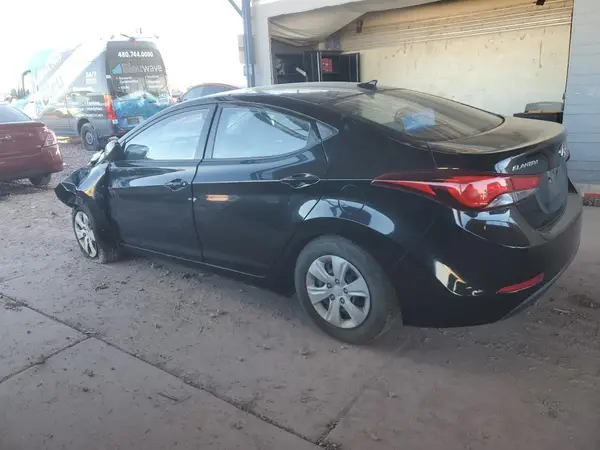 5NPDH4AE1GH748684 2016 HYUNDAI ELANTRA - Image 2