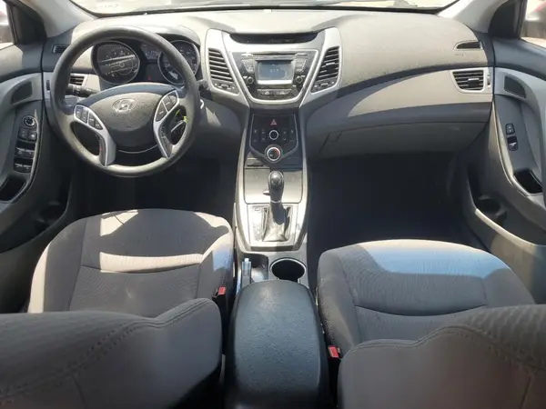 5NPDH4AE1GH748877 2016 HYUNDAI ELANTRA - Image 8