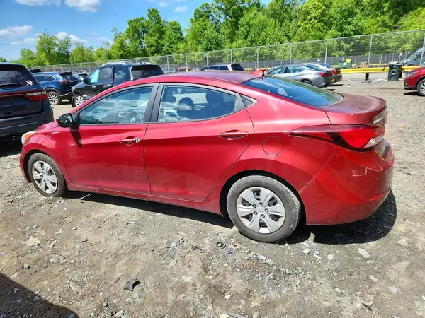 5NPDH4AE1GH750810 2016 HYUNDAI ELANTRA - Image 2