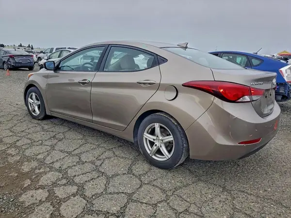 5NPDH4AE1GH751424 2016 HYUNDAI ELANTRA - Image 2