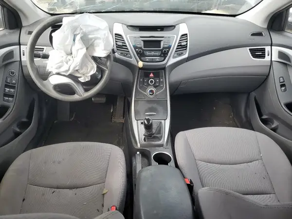 5NPDH4AE1GH751746 2016 HYUNDAI ELANTRA - Image 8