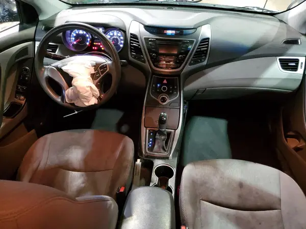 5NPDH4AE1GH752007 2016 HYUNDAI ELANTRA - Image 8
