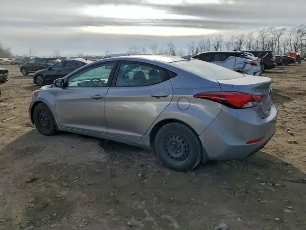 5NPDH4AE1GH758020 2016 HYUNDAI ELANTRA - Image 2