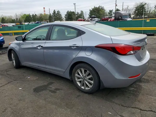 5NPDH4AE1GH758471 2016 HYUNDAI ELANTRA - Image 2