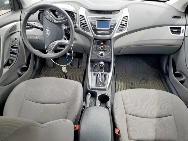 5NPDH4AE1GH758471 2016 HYUNDAI ELANTRA - Image 8