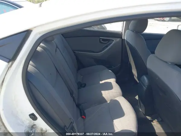 5NPDH4AE1GH759135 2016 HYUNDAI ELANTRA - Image 8