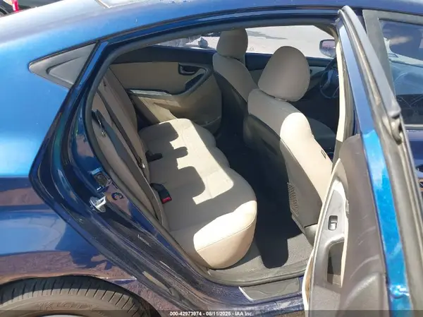 5NPDH4AE1GH760608 2016 HYUNDAI ELANTRA - Image 8