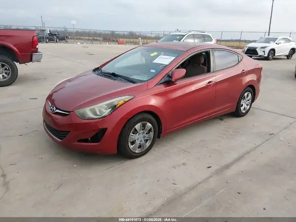 5NPDH4AE1GH761368 2016 HYUNDAI ELANTRA - Image 2