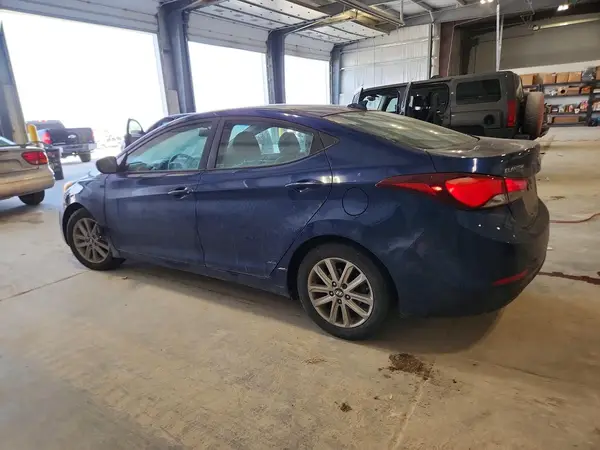 5NPDH4AE1GH762634 2016 HYUNDAI ELANTRA - Image 2