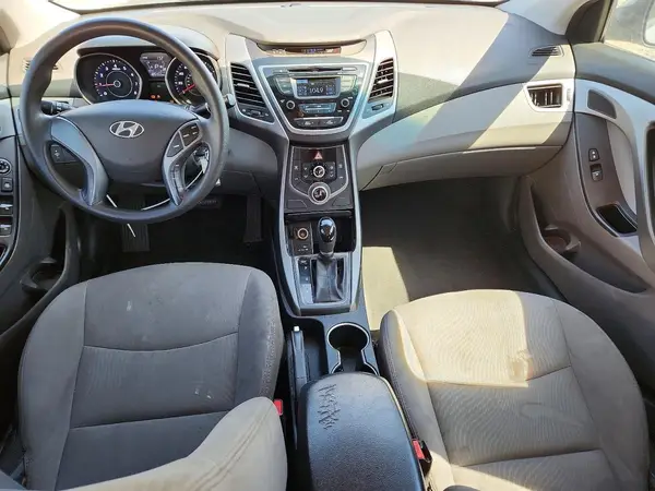5NPDH4AE1GH763315 2016 HYUNDAI ELANTRA - Image 8