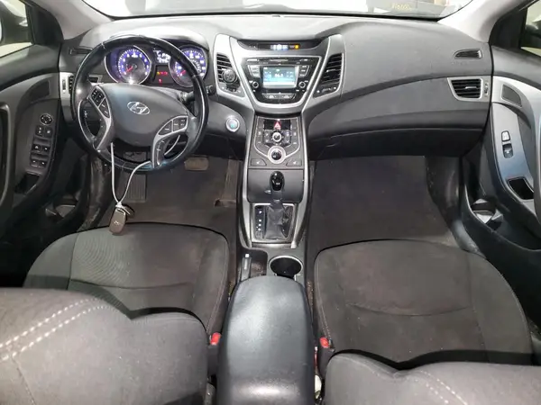 5NPDH4AE1GH765582 2016 HYUNDAI ELANTRA - Image 8