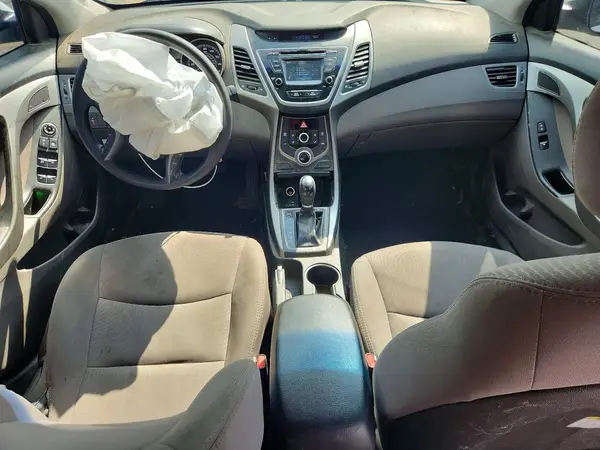5NPDH4AE1GH766151 2016 HYUNDAI ELANTRA - Image 8