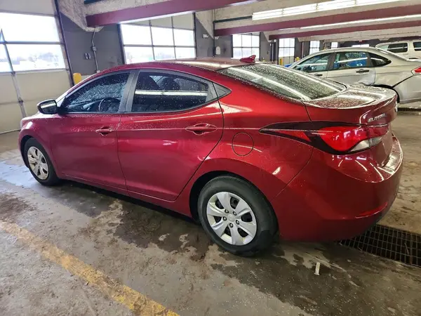 5NPDH4AE1GH766439 2016 HYUNDAI ELANTRA - Image 2