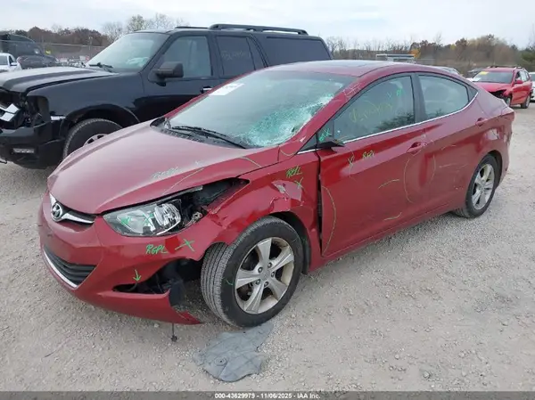 5NPDH4AE1GH766702 2016 HYUNDAI ELANTRA - Image 2