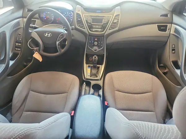 5NPDH4AE1GH766893 2016 HYUNDAI ELANTRA - Image 8